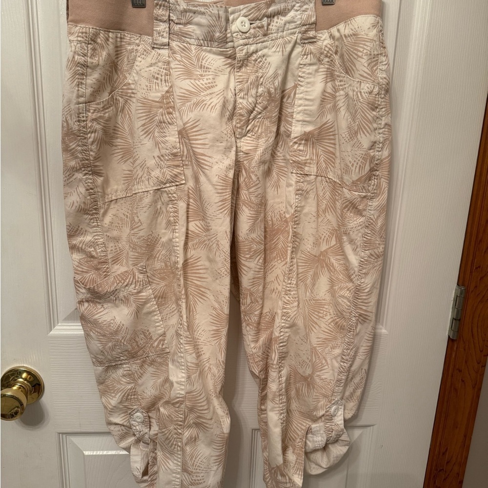 Lee’s Riders Mid Rose/Beige Skimmers Pants Size 10M